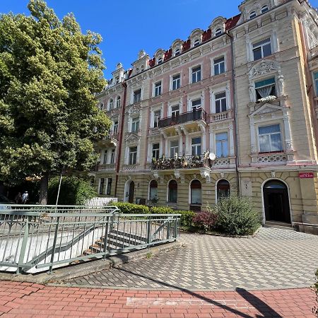 Apartment Alice Center Карлові Вари Екстер'єр фото