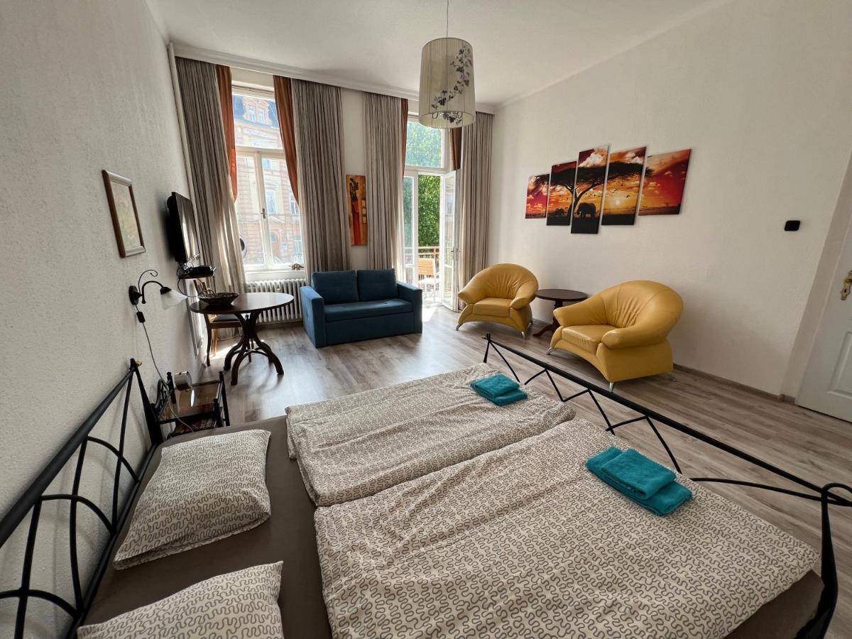 Apartment Alice Center Карлові Вари Екстер'єр фото