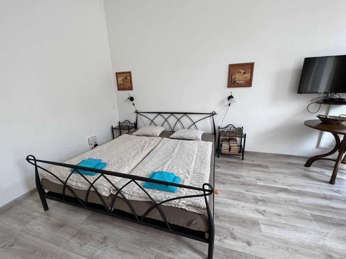 Apartment Alice Center Карлові Вари Екстер'єр фото