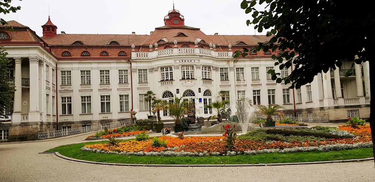Apartment Alice Center Карлові Вари Екстер'єр фото
